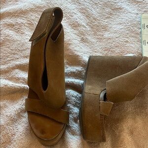 Pedro Garcia Wedges - Brown Leather